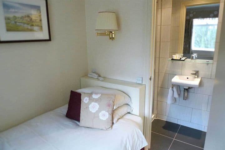 Ascot House Hotel Image 10