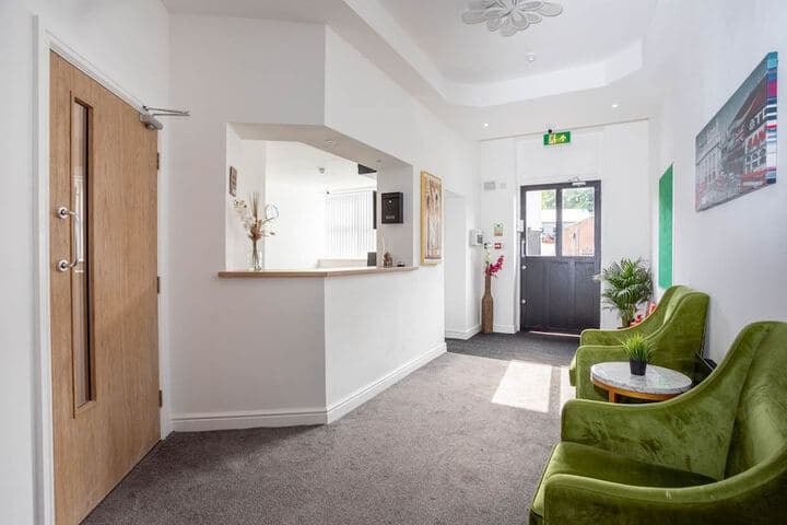 Dusties Hotel Image 9