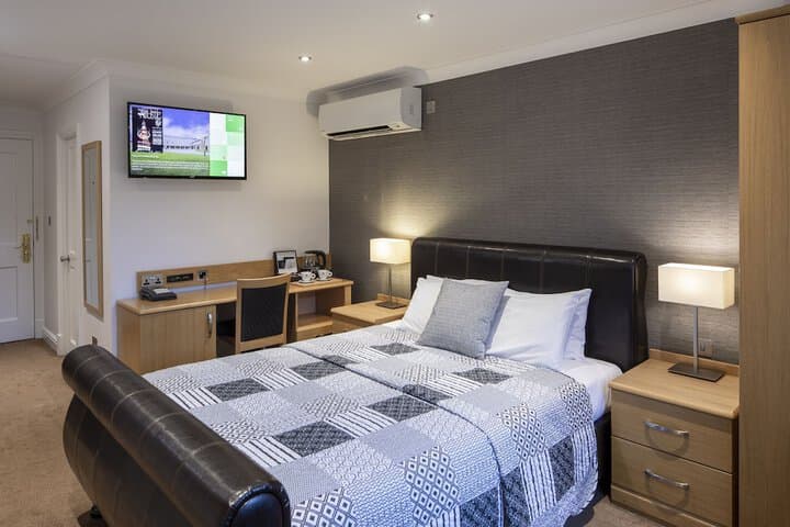 Weetwood Hall Conference Centre &  Hotel Image 8