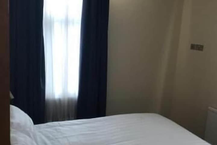 Corona Hotel Sheffield Meadowhall Image 11