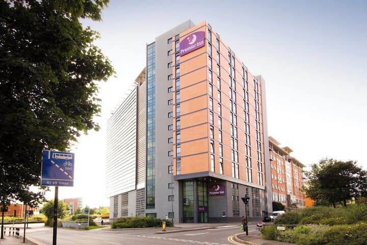 Premier Inn Sheffield / Barnsley - M1 Jct36 Image 11