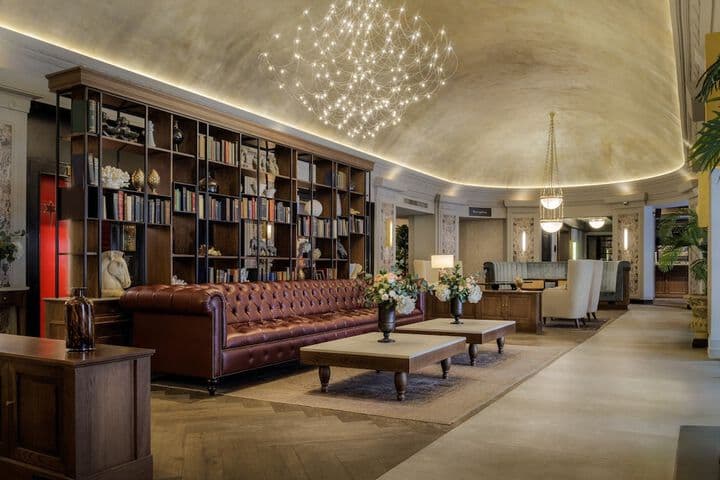 The Queens Hotel Image 6