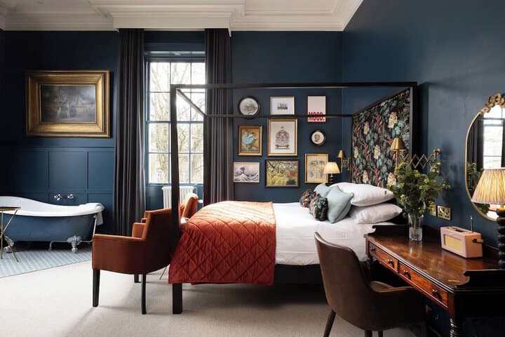 The Churchill Hotel Image 1