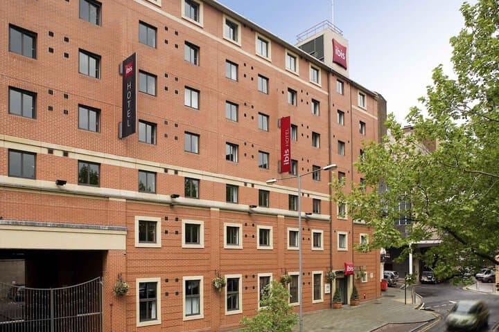 ibis Sheffield City Image 2