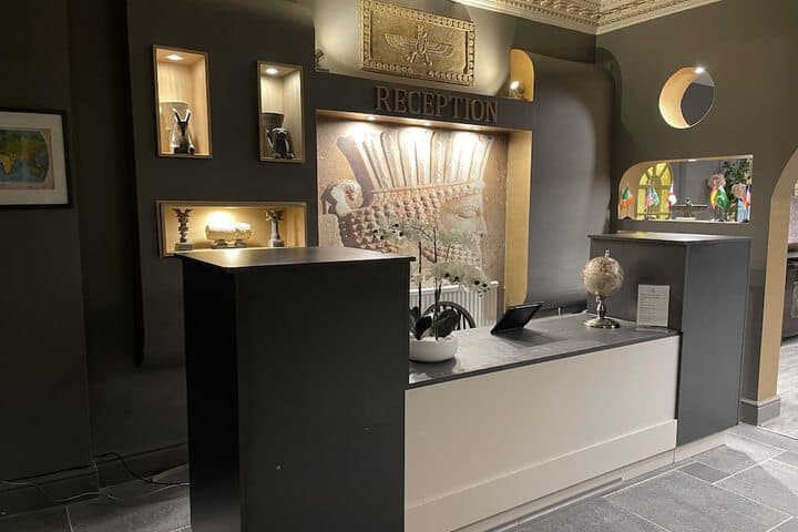 White Rose Hotel and Restaurant Image 2