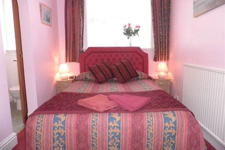 Midway House Image 12