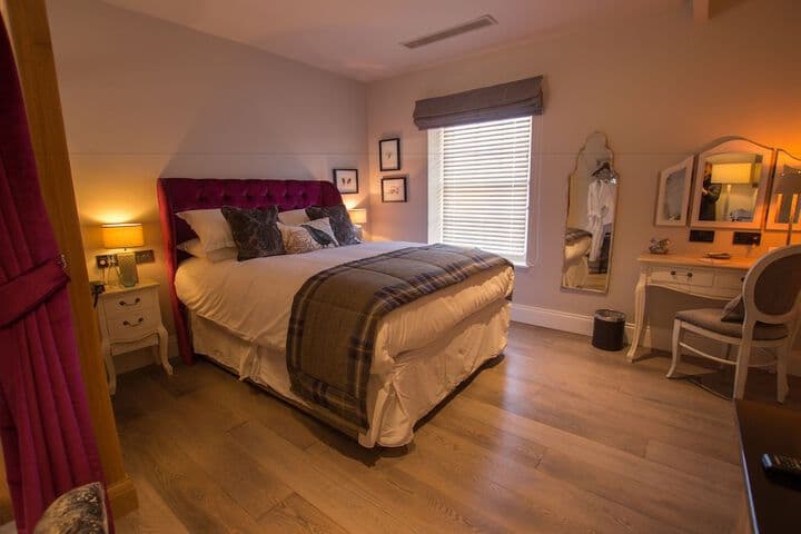 The Peacock at Barlow Image 6