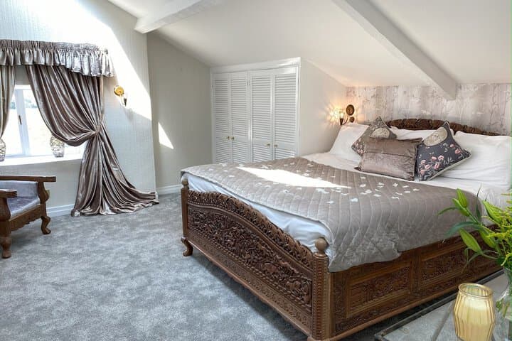 The Sitwell Arms Hotel Image 12