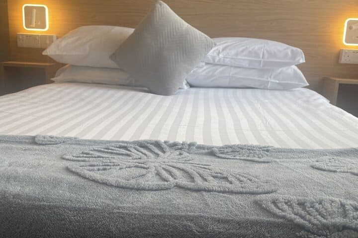 Diamonds Inn Ltd Image 4