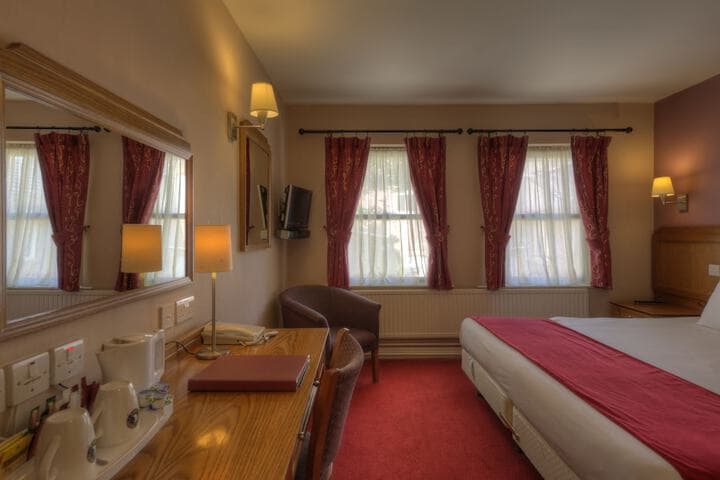 The Brentwood Hotel by Greene King Inns Image 6