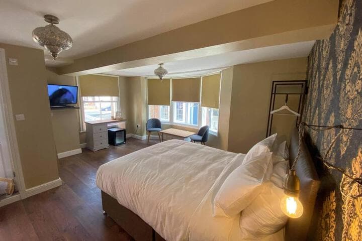 The Black Swan Hotel Image 11