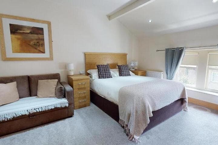 The Horse &  Farrier Image 2