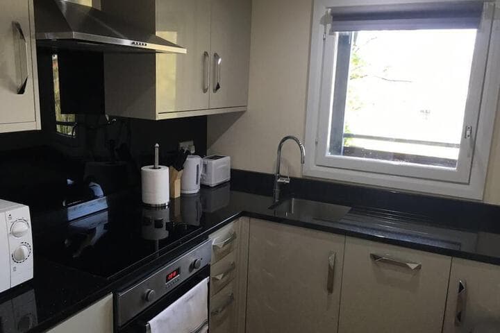 North Crescent Image 6