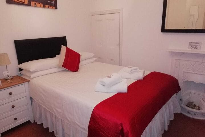 Diamonds Guest House Image 8