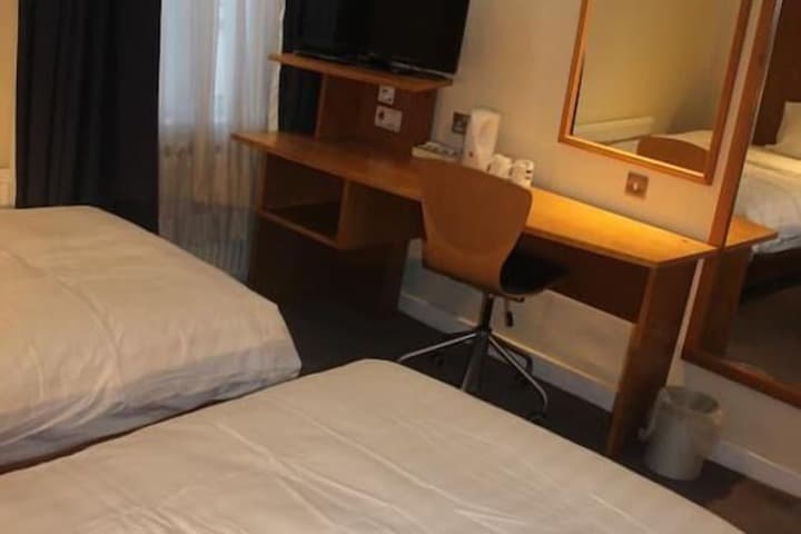 Corona Hotel Sheffield Meadowhall Image 7