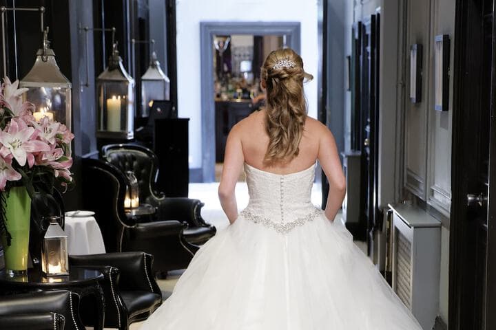 White Hart Hotel &  Apartments Image 2