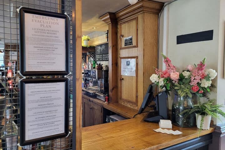 The Black Swan Hotel Image 7