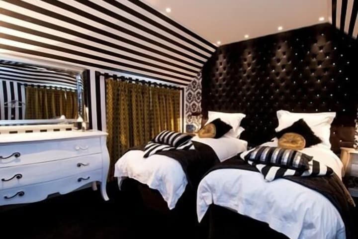 Five Star Stays Image 3