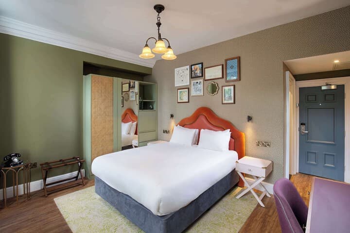 Elmbank York Tapestry Collection by Hilton Image 8