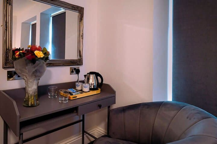 Friendship Hotel Image 3