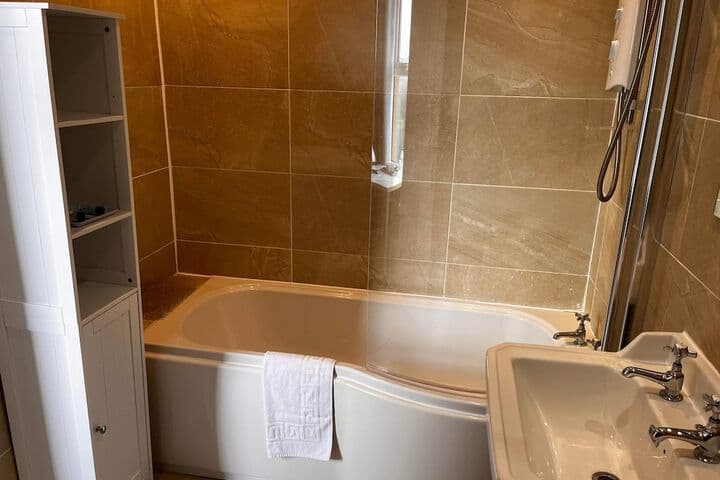 The Captain Cook Inn Image 12