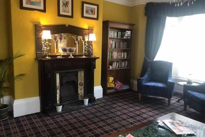 Rivelyn Hotel Bar &  Restaurant Image 2