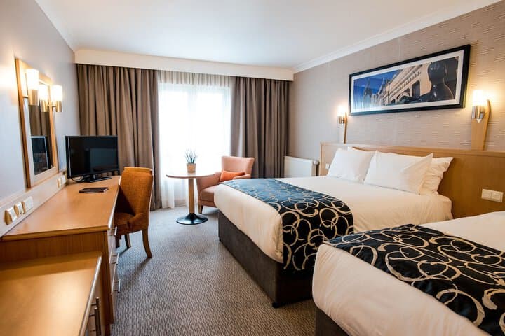 Clayton Hotel Leeds Image 10