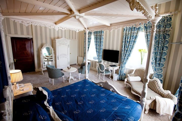 Ringwood Hall Hotel &  Spa Image 2