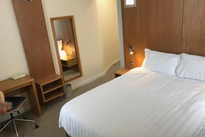 Corona Hotel Sheffield Meadowhall Image 12