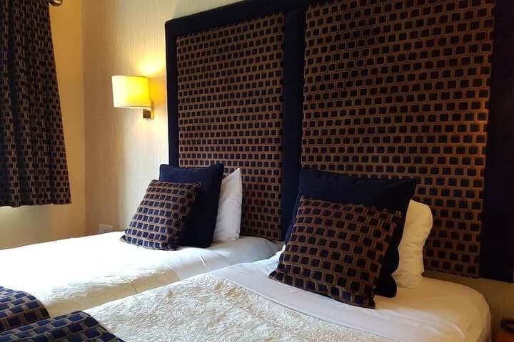 The Carlton Park Hotel Image 5