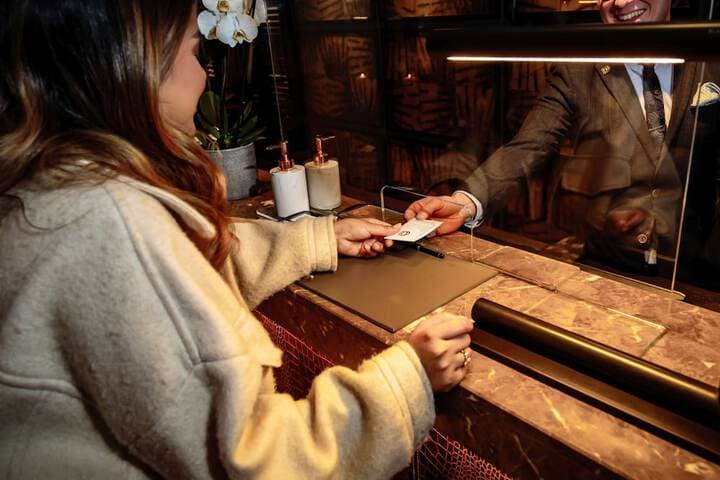 Dakota Leeds Image 6