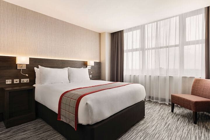 Ramada by Wyndham Leeds East Image 6