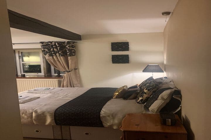 Ye Olde Mustard Pot Image 8