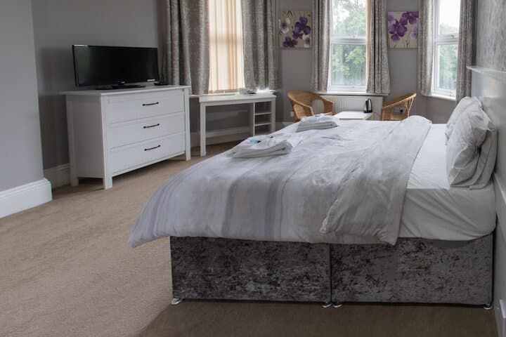 High Bank Hotel Image 7