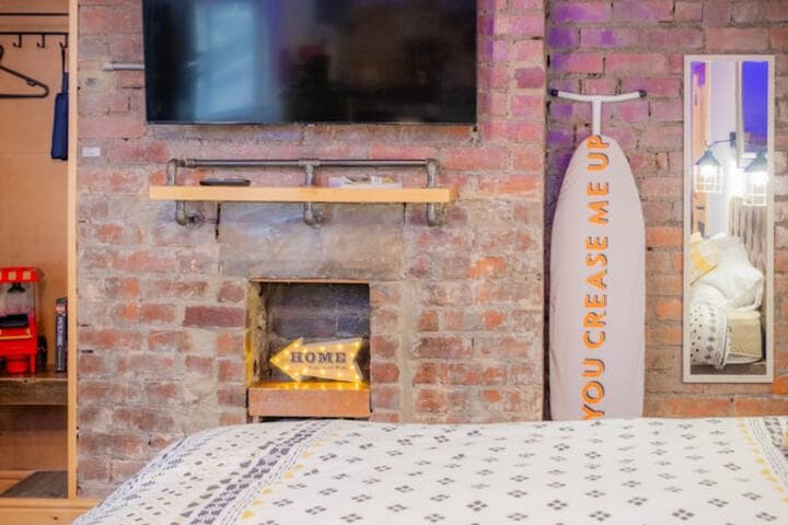 Industrial Studio Near Headingley Stadium Image 3