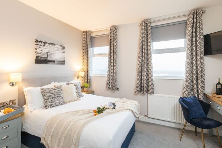 The Clarence Gardens Hotel BW Signature Collection Image 4