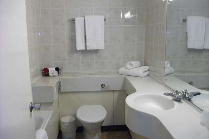 The Carlton Park Hotel Image 9