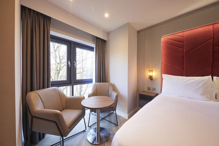 Roomzzz York City Image 11