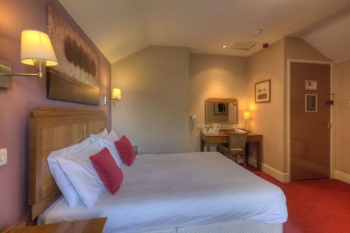 The Brentwood Hotel by Greene King Inns Image 5