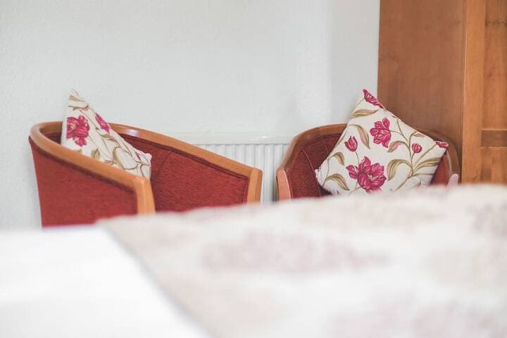 The Oak Wheel Pub Image 7