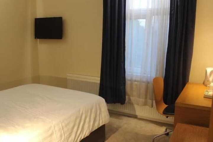 Corona Hotel Sheffield Meadowhall Image 6