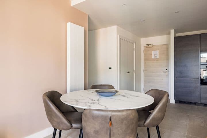 Leeds Centre by Charles Hope Image 8