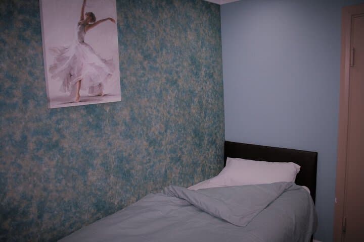 White Rose Hotel and Restaurant Image 8