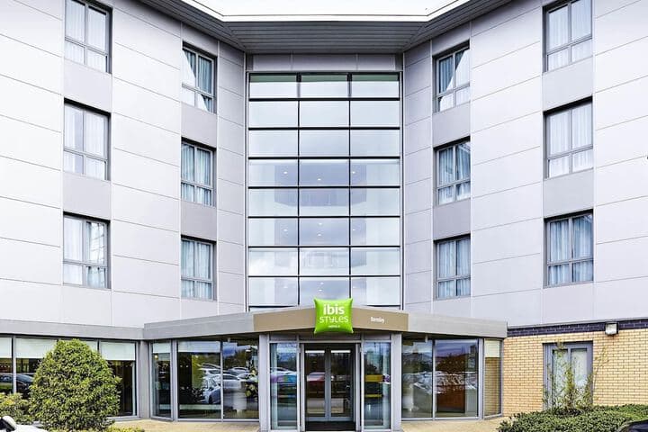 Ibis Styles Barnsley Hotel Image 1