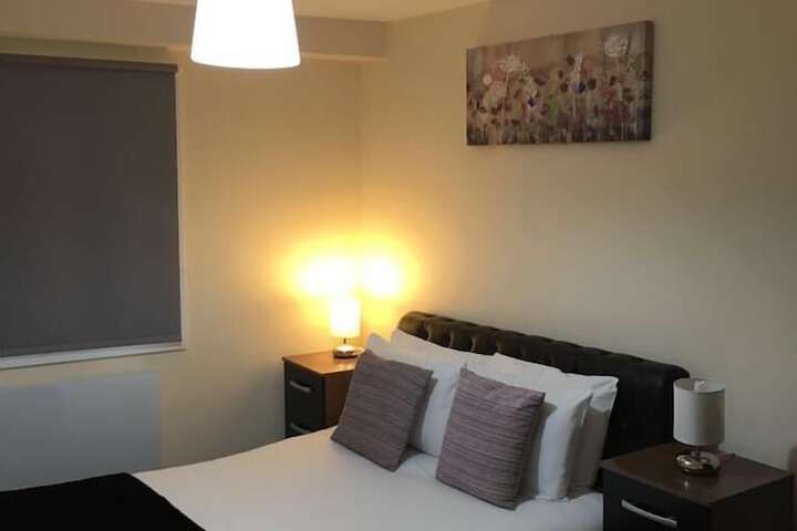 North Crescent Image 3