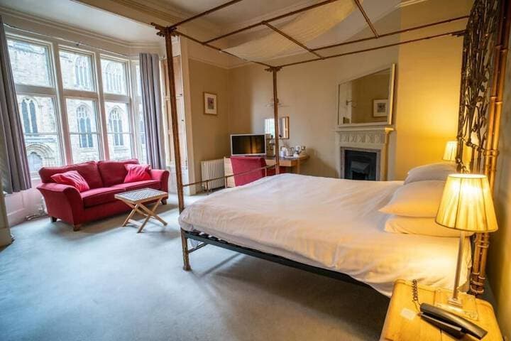 The Old Deanery Image 12