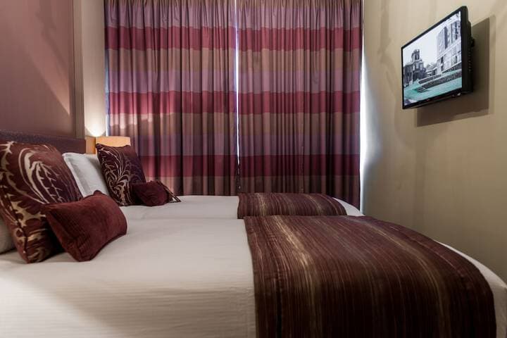 Halifax Hall Image 7