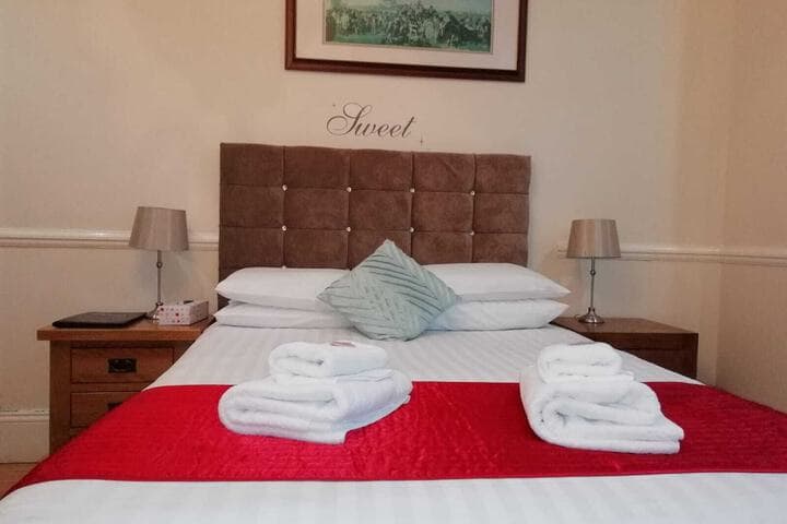 Diamonds Guest House Image 9