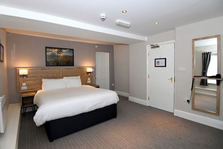 Wheatsheaf Baslow by Marstons Inns Image 5