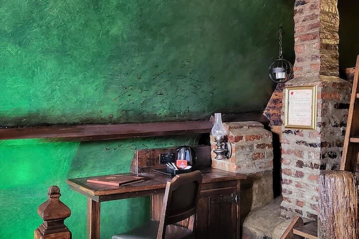 Hocus Pocus Tiny Hotel Image 5